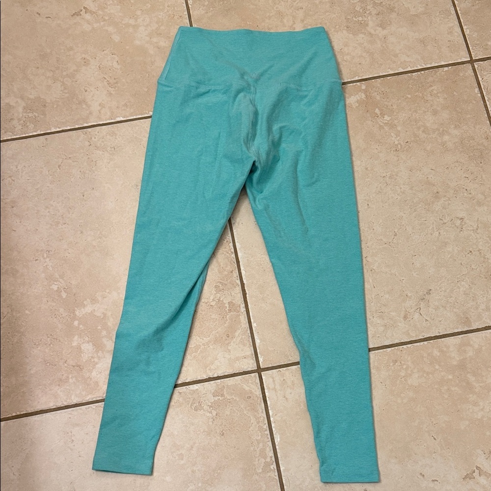 Beyond yoga mint green space dye leggings size med